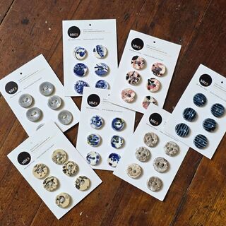 Ceramic Buttons - Set of 6 Round 2cm